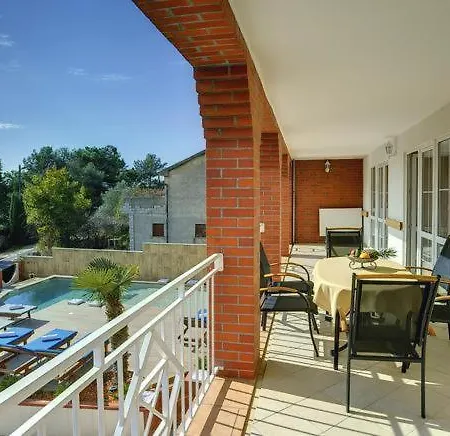 Ferienwohnung Marina 1 *