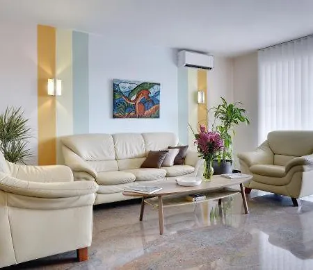Ferienwohnung Marina 1 Pomer